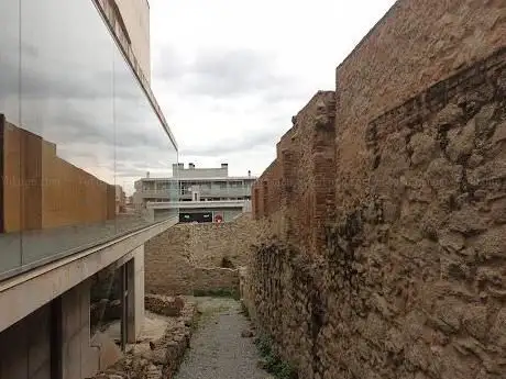 Muralla d'època moderna de Mataró