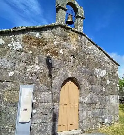 Photo de Igrexa Románica de San Amaro de Arra