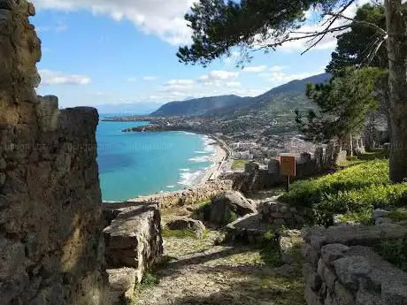 Photo de Rocca di Cefalù