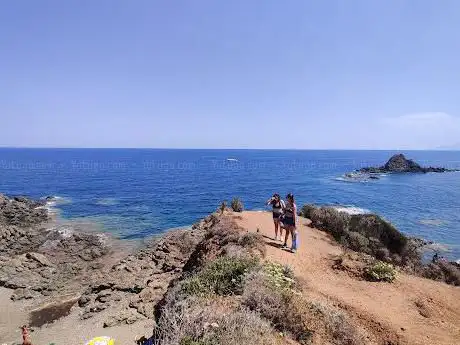 Photo de Spiaggia di Punta Falcone
