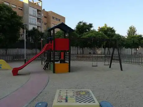 Photo de Parc infantil de la plaça dels Segadors