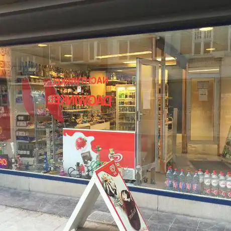 Nacht en dag winkel