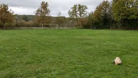 Terrain de foot et pique nique