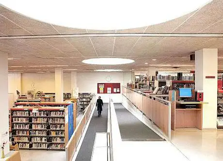 Photo de Biblioteca Llefià-Xavier Soto