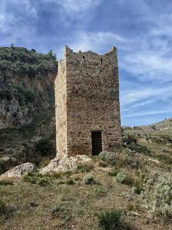 Photo de Torre Pizzarone