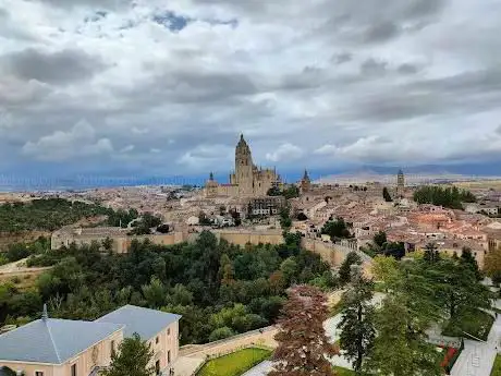 Photo de Mirador del Alcázar y los dos Valles