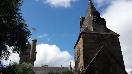 Photo de Rutherglen Tower & fragments of Old Church