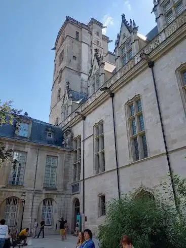 Photo de Dukes Square