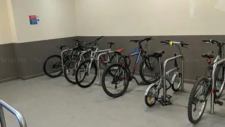Photo de Bushey Station Cycle Room