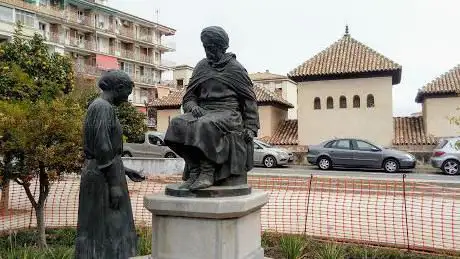 Photo de Monumento al Rey Boabdil