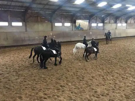 varfeuil équitation
