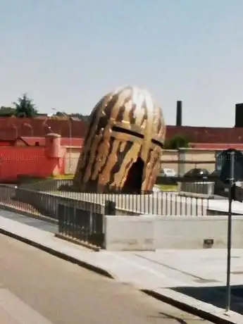 Elmo gigante