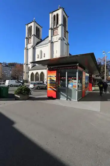 Photo de Salzburg Panorama Tours – Bus Terminal and Ticket Office