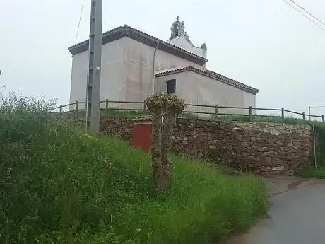 Photo de Capilla de San Adriano de Perdones