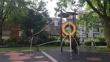 Square Jules Guesde