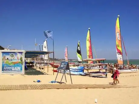 Photo de ACTIBA 2000 Sailing school Vistahermosa