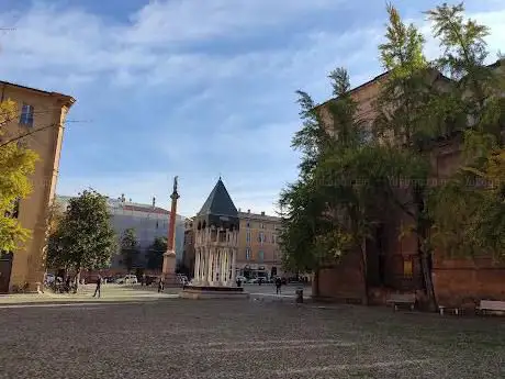 Photo de Piazza Santo Domenico