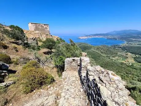 Photo de Fortezza Pisana