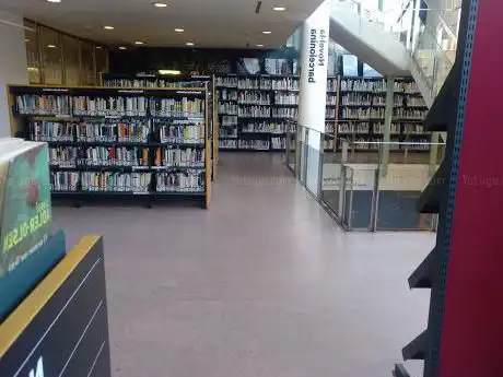 Photo de Biblioteca El Carmel - Juan Marsé