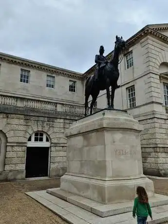 Photo de Field Marshal Lord Wolseley Statue