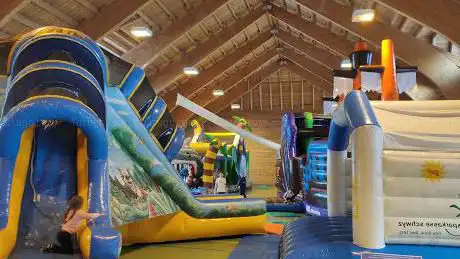 Bounce Circus Stoos