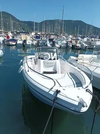 Photo de NAUTICAL RENT 5 TERRE BOAT TOUR NOLEGGIO GOMMONI