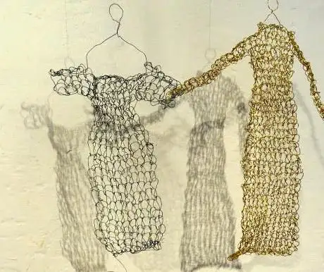 LAURA TARUGI ARTIST