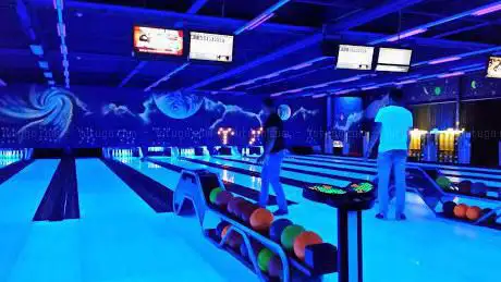 Bowling Universum