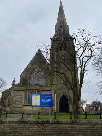 Photo de St Thomas Church Werneth