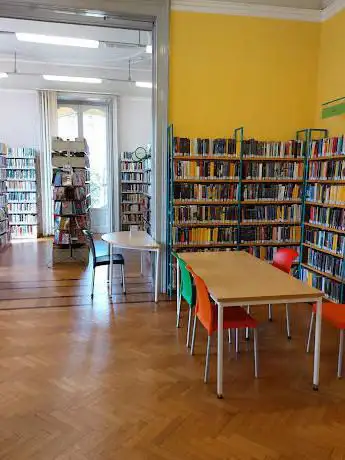 Photo de Public Library Pietro Ceretti