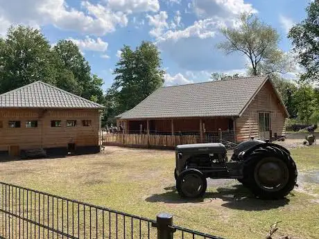 Animal cottage