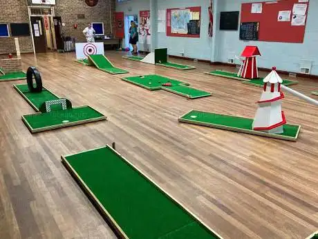Bintems Crazy Golf