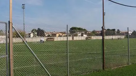 Photo de Campo di calcio di Santa Cristina di Quinto