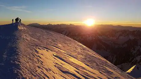 VLM Adventure Consultants