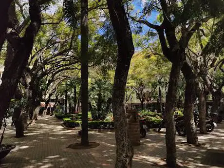 Photo de Plaza DelfÃ­n