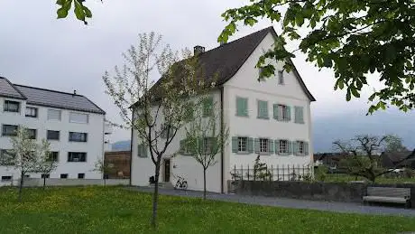 Photo de Alter Pfarrhof Balzers