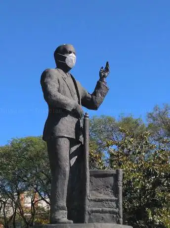 Photo de Estatua de Paco Toronjo