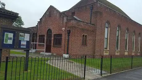 Photo de Trinity Church Willingdon