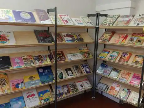 Photo de Biblioteca dei Ragazzi Il Falco Magico
