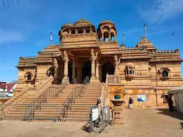 Photo de Shri Vallabh Nidhi Mandir - Hindu Temple (Ealing Road)