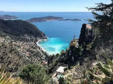 Moyenne Corniche