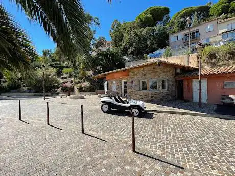 Photo de Tourist Office