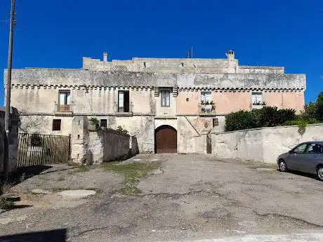 Castello Petraroli