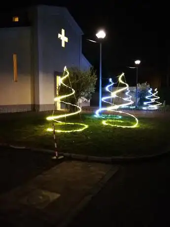 Photo de Chiesa Cuore Immacolato di Maria - Villaggio Santa Maria