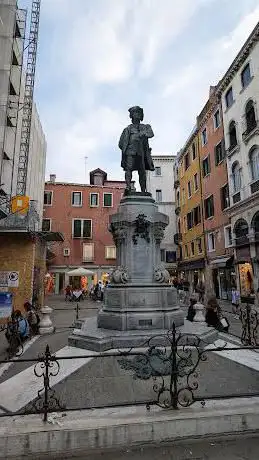 Photo de Campo san Bortolomio