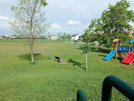 Photo de Parco Pubblico