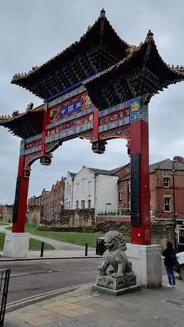 Photo de Chinatown Archway