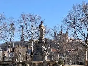 Photo de Fontaine du Square du Maréchal Lyautey
