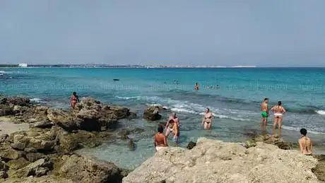Photo de Spiaggia degli Innamorati