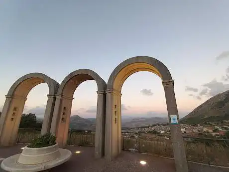 Photo de Chiesa della Madonna della Rocca (Madonna delle Grazie)